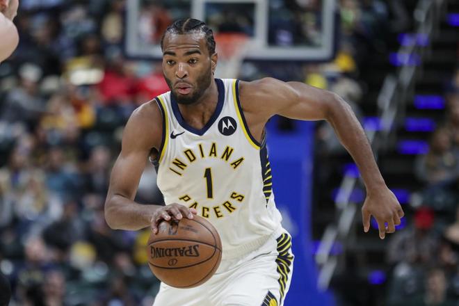 边锋和前锋 边锋和前锋