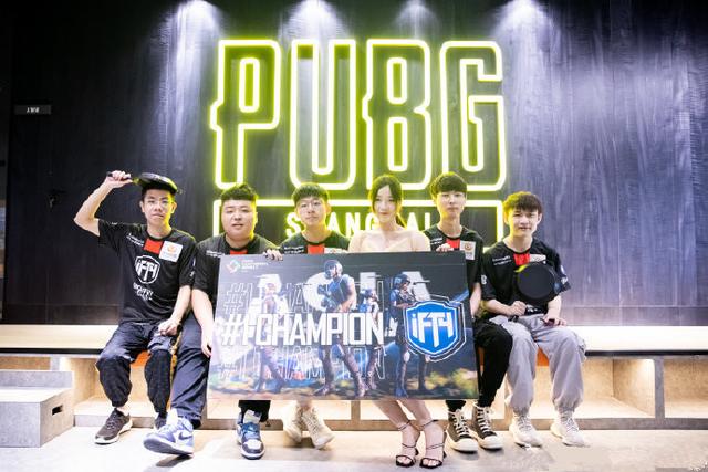 而暂停相关 而暂停相关